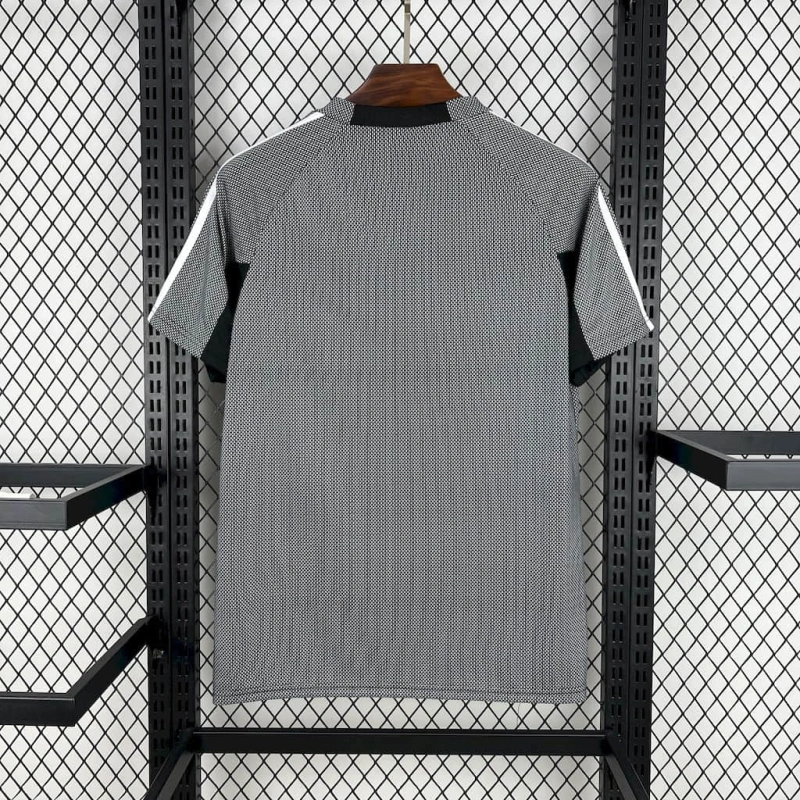 02-03 - CAMISETA RETRO REAL MADRID GOLEIRO