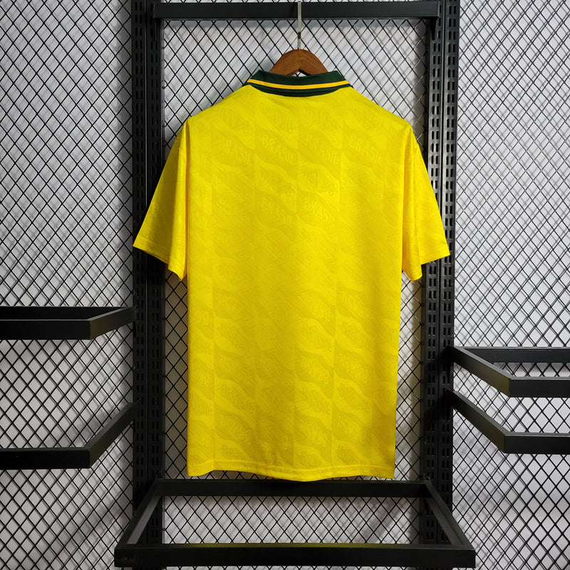 91-93-Camisa Retrô Brasil mandante