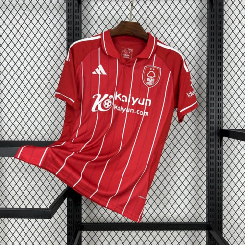 Torcedor Nottingham Forest 25-26