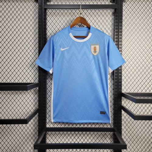 25-26 Uruguai torcedor mandante
