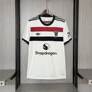 24-25 Manchester United torcedor mandante