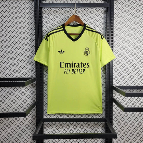 24-25 Real Madrid torcedor versão verde