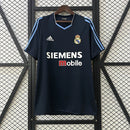 Retro 03-04 Real Madrid visitante