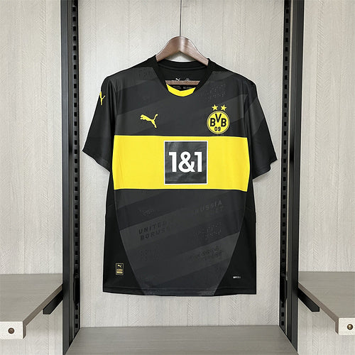 24-25 Dortmund torcedor visitante
