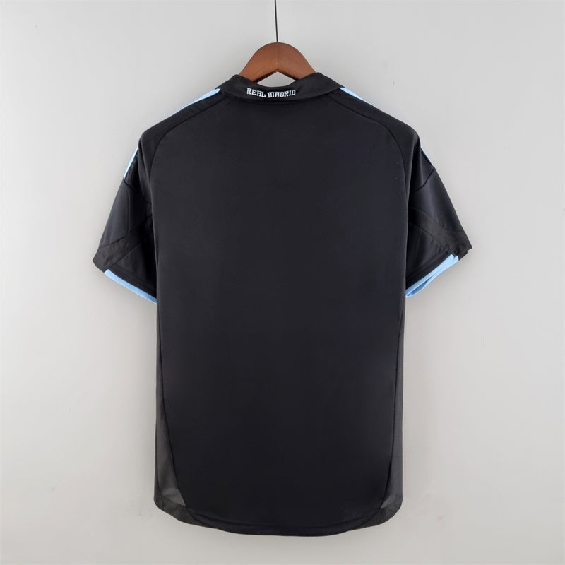 09-10 - CAMISETA RETRO REAL MADRID VISITANTE