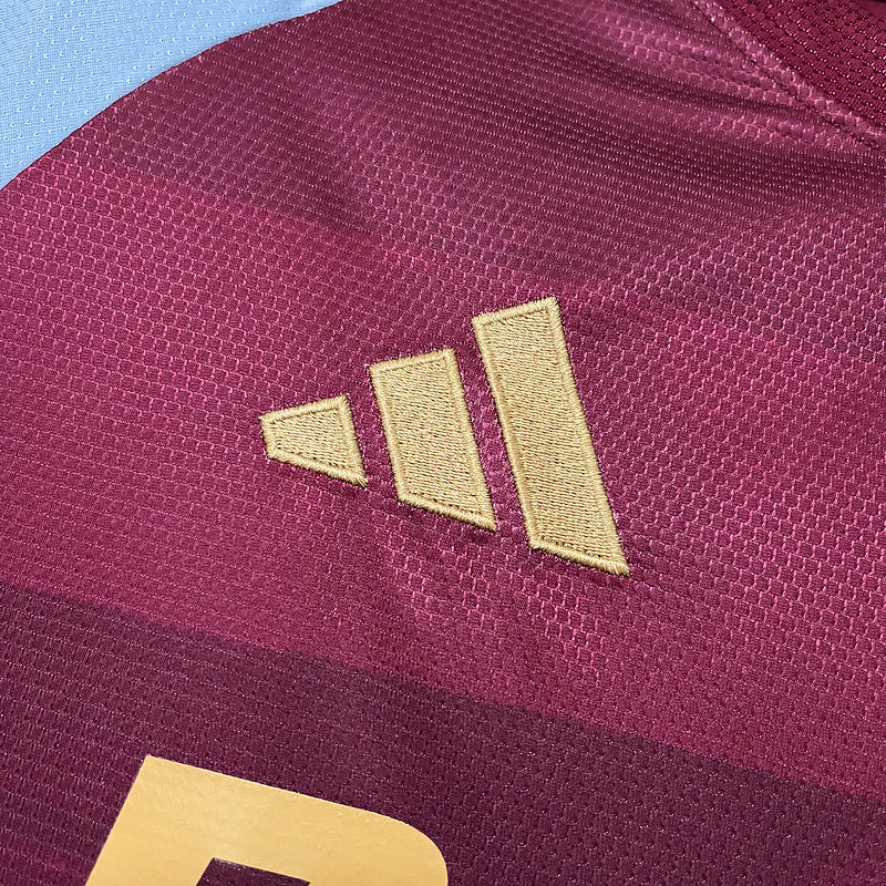25-26 Aston Villa torcedor mandante