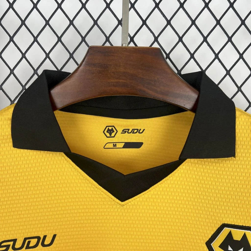 Torcedor Wolverhampton 25-26