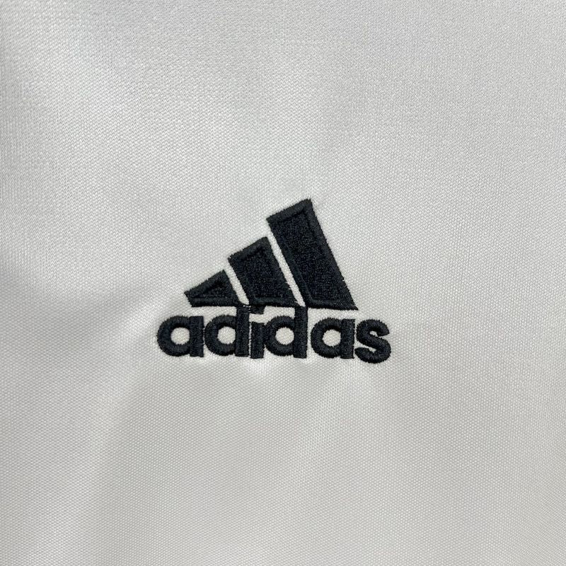 Retro 2004-05 Real Madrid mandante