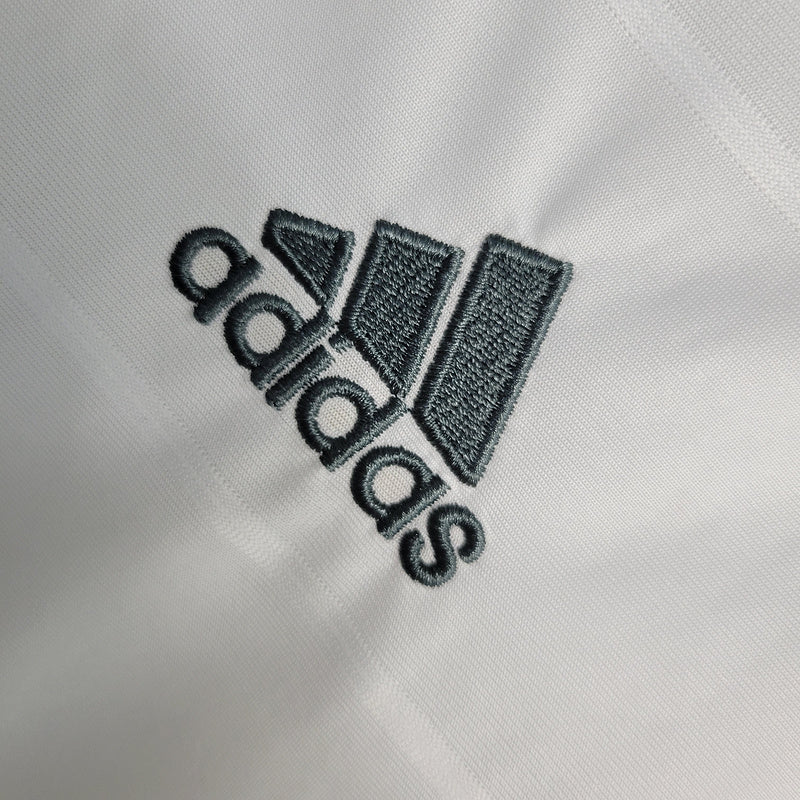 14-15 - CAMISETA RETRO REAL MADRID MANDANTE