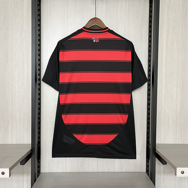 25-26 - CAMISETA TORCEDOR FLAMENGO MANDANTE