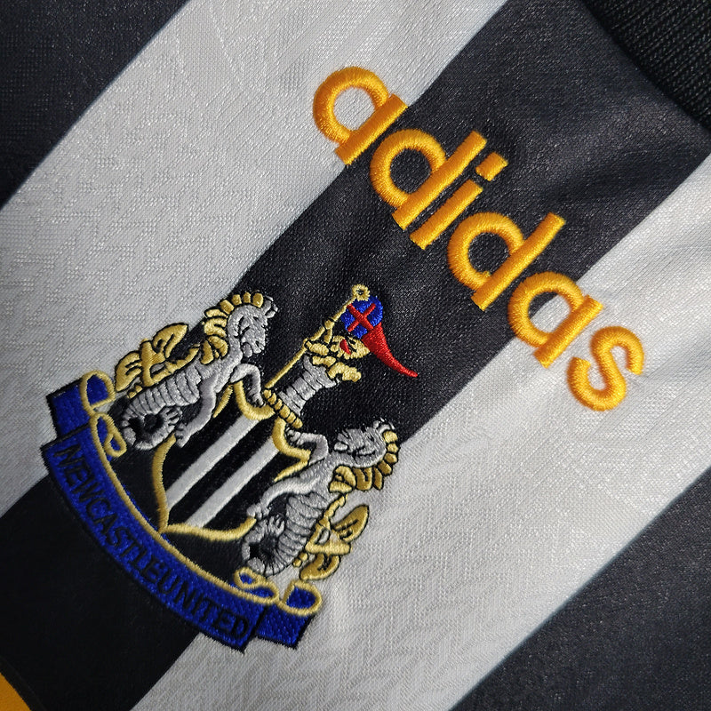 95-97 - CAMISETA RETRO NEWCASTLE UNITED MANDANTE