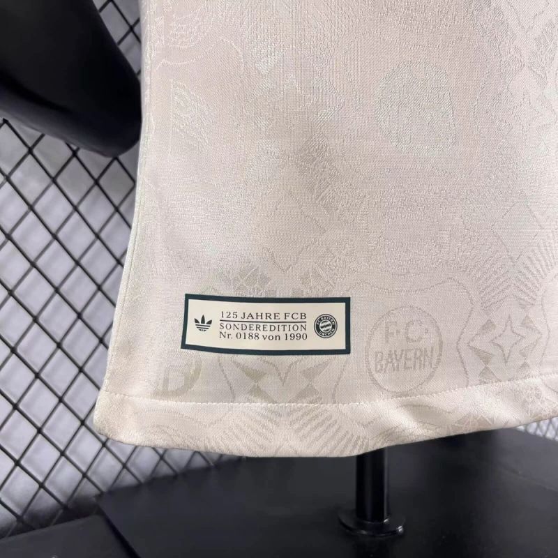 25-26 Jogador Bayern Munich Oktoberfest