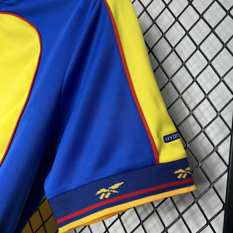 Retro Colombia 2001