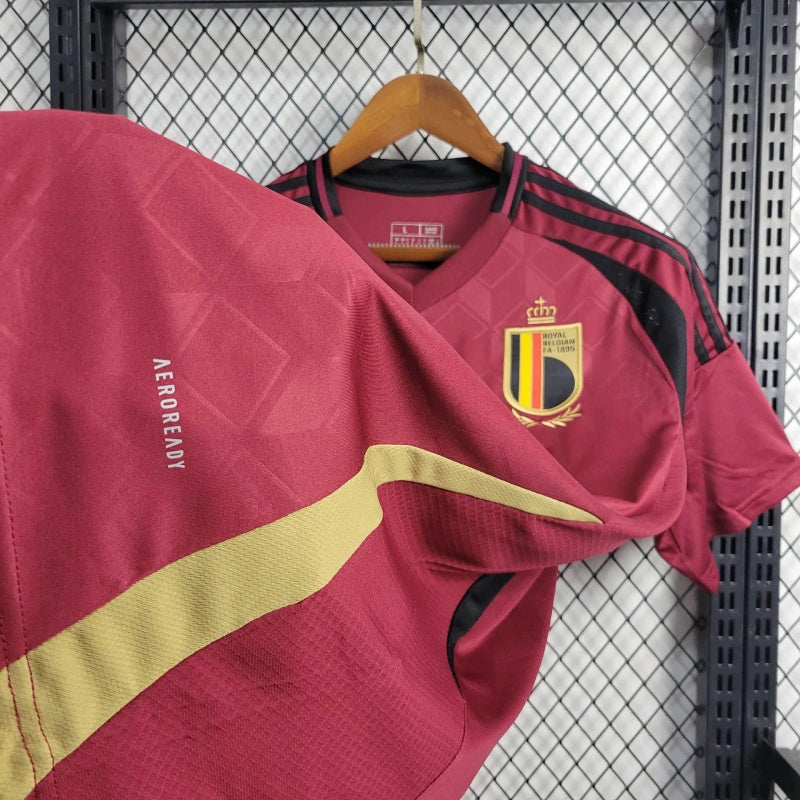 24-25 Bélgica torcedor mandante