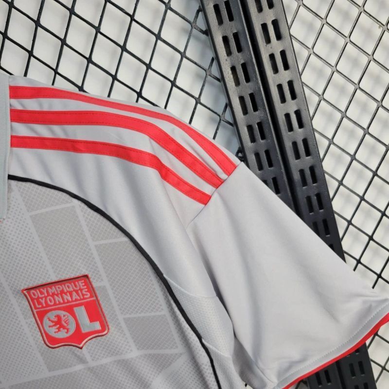 25-26 Torcedor Olympique Lyonnais