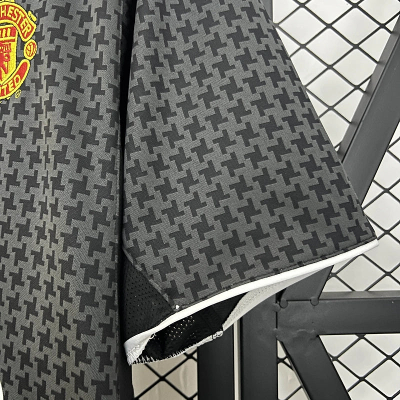 Retro 03-05 Manchester United visitante