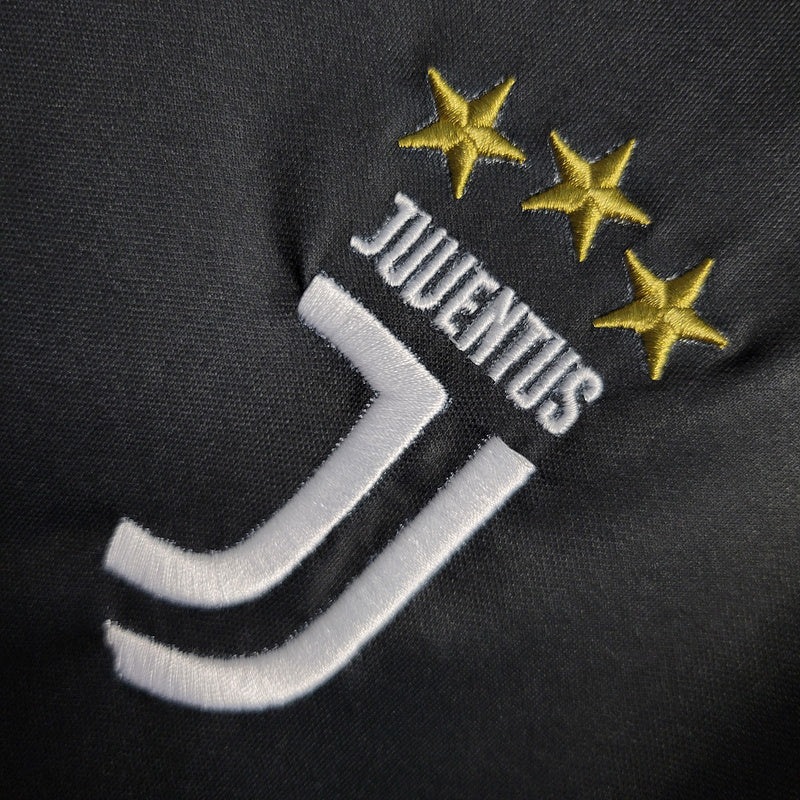 19-20 - CAMISETA RETRO JUVENTUS MANDANTE