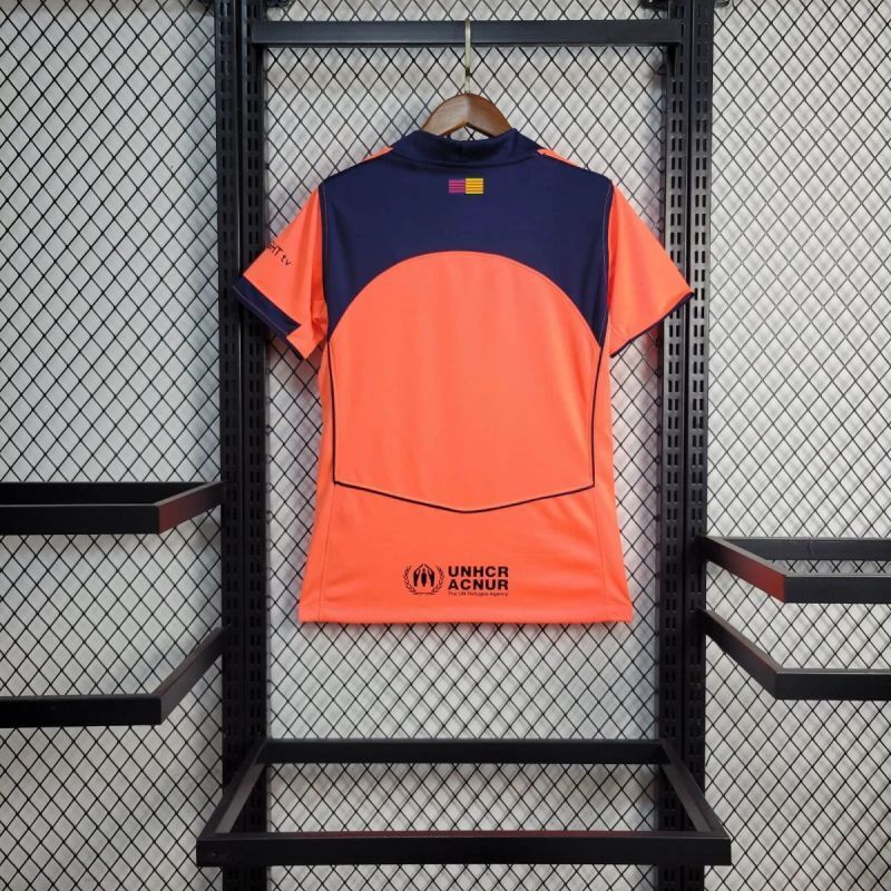 25-26 Torcedor Barcelona feminina