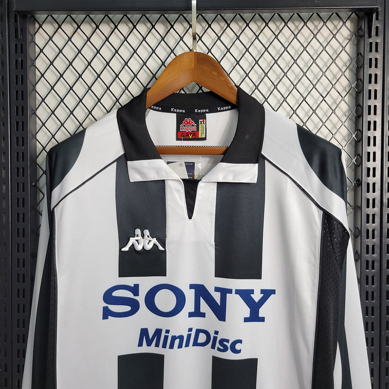 97-98 - CAMISETA RETRO JUVENTUS MANDANTE