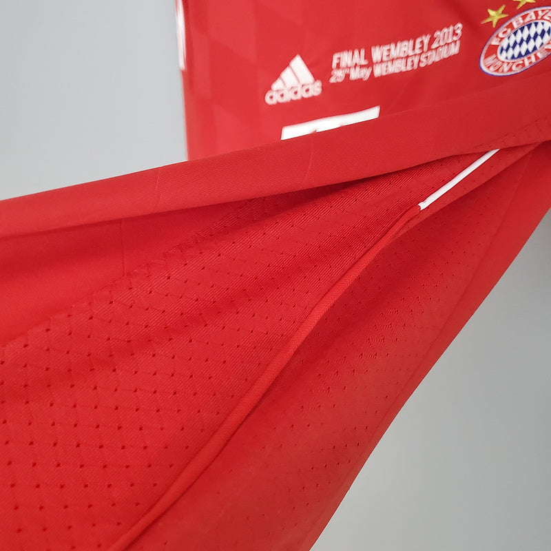 13-14 - CAMISETA RETRO BAYERN MUNICH MANDANTE
