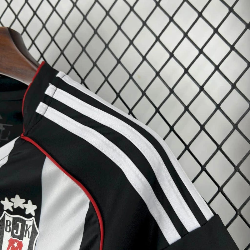 Torcedor Besiktas 25-26