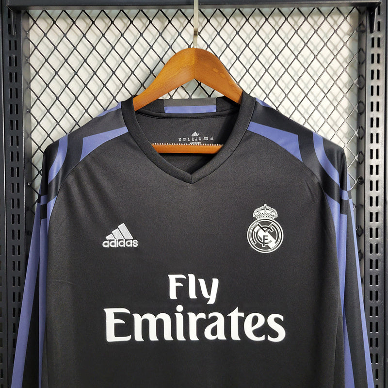 16-17 - CAMISETA RETRO REAL MADRID VISITANTE