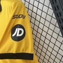 Torcedor Wolverhampton 25-26