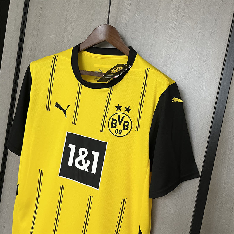 24-25 Dortmund torcedor mandante