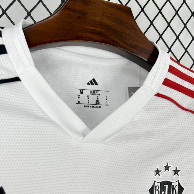 Torcedor Besiktas 25-26
