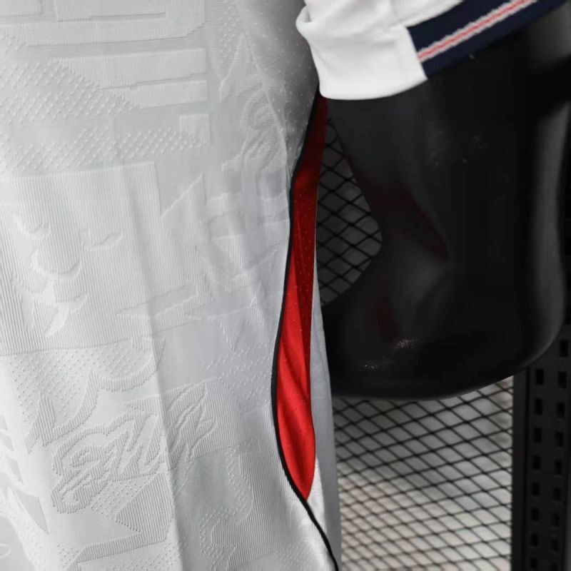 25-26 Jogador Inglaterra