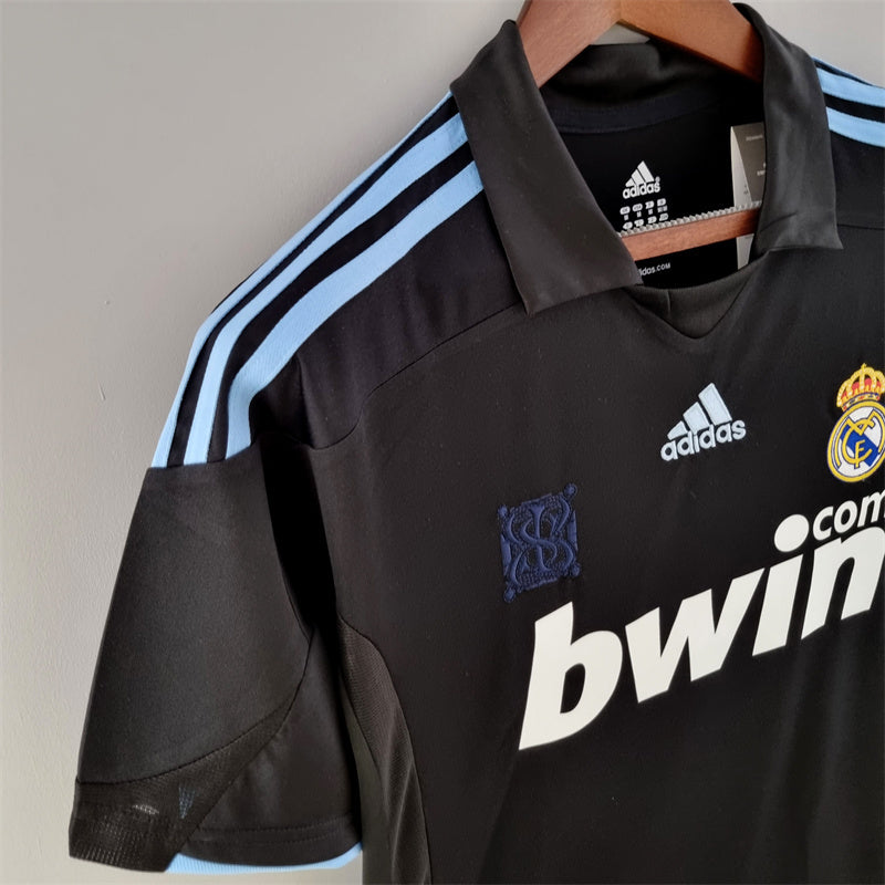 09-10 - CAMISETA RETRO REAL MADRID VISITANTE