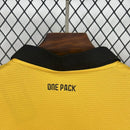 Torcedor Wolverhampton 25-26