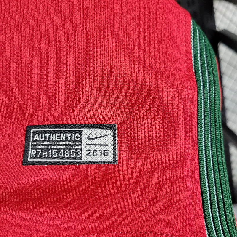 2016 - CAMISETA RETRO PORTUGAL MANDANTE
