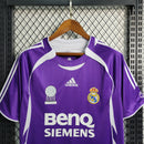 Retro 06 Real Madrid versão roxa