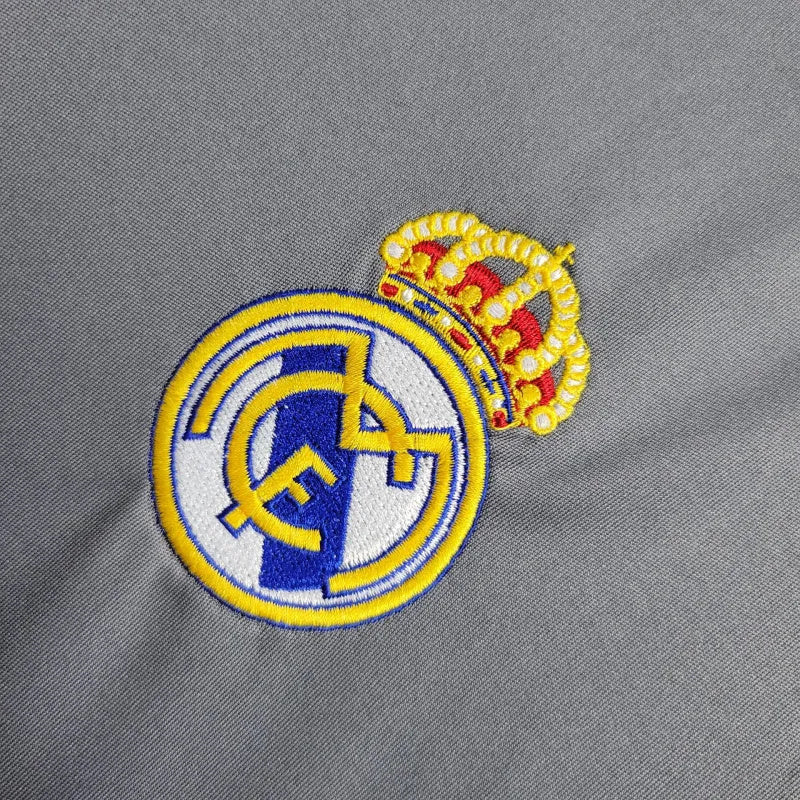 Retro 05-06 Real Madrid visitante