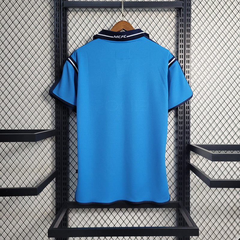 Retro 01-02 Manchester City mandante