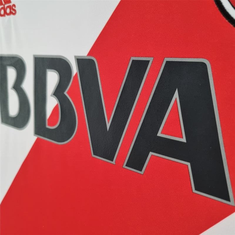 Retro River plate 2015