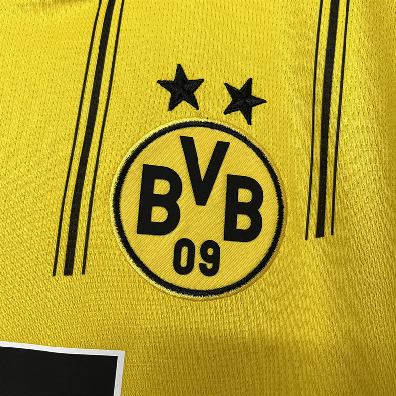 24-25 Dortmund torcedor mandante