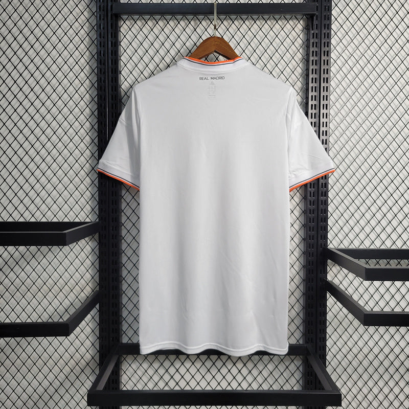 14-15 - CAMISETA RETRO REAL MADRID MANDANTE
