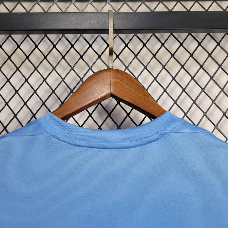 25-26 Uruguai torcedor mandante