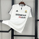 Retro 2003-04 Real Madrid versão gola U