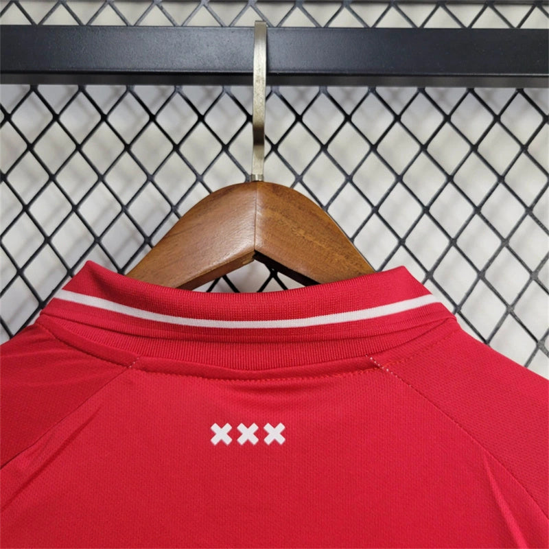 24-25 Ajax torcedor mandante