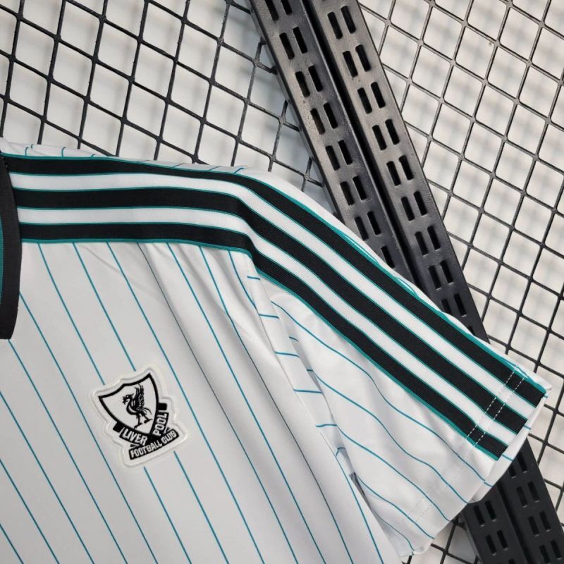 25-26 Torcedor Liverpool