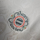 25-26 Torcedor Bayern Munich Oktoberfest