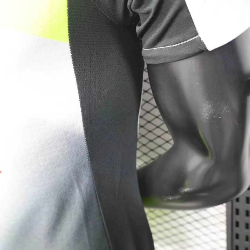 25-26 Jogador Dortmund