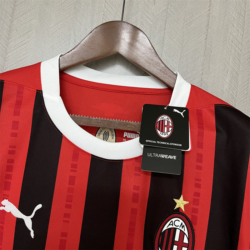 Torcida AC Milan 24-25
