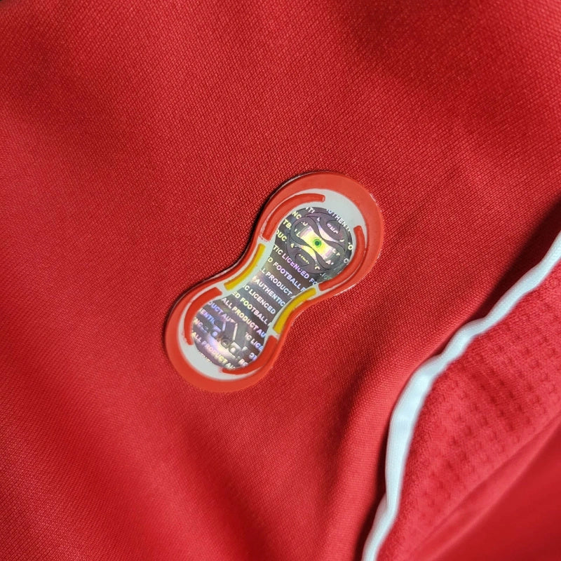 Retro 2006-07 Liverpool mandante