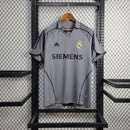 Retro 05-06 Real Madrid visitante